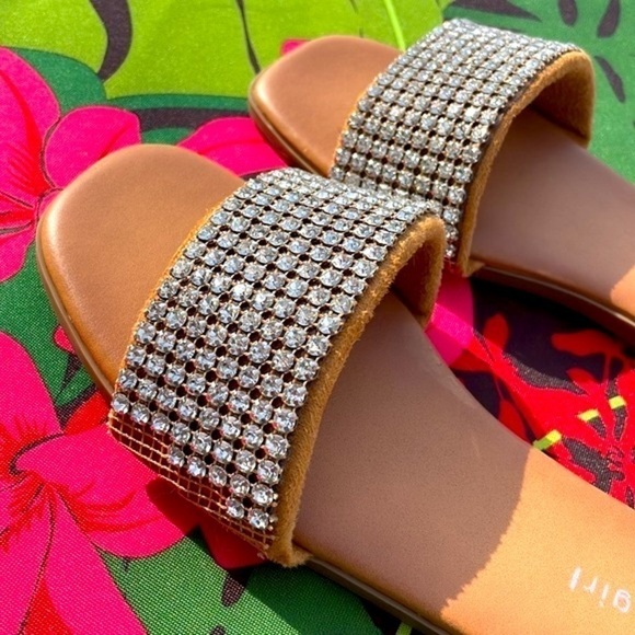 Brand New Madden Girl Rhinestone Large Strap Slides Sparkly Bling Sandals - Picture 13 of 15